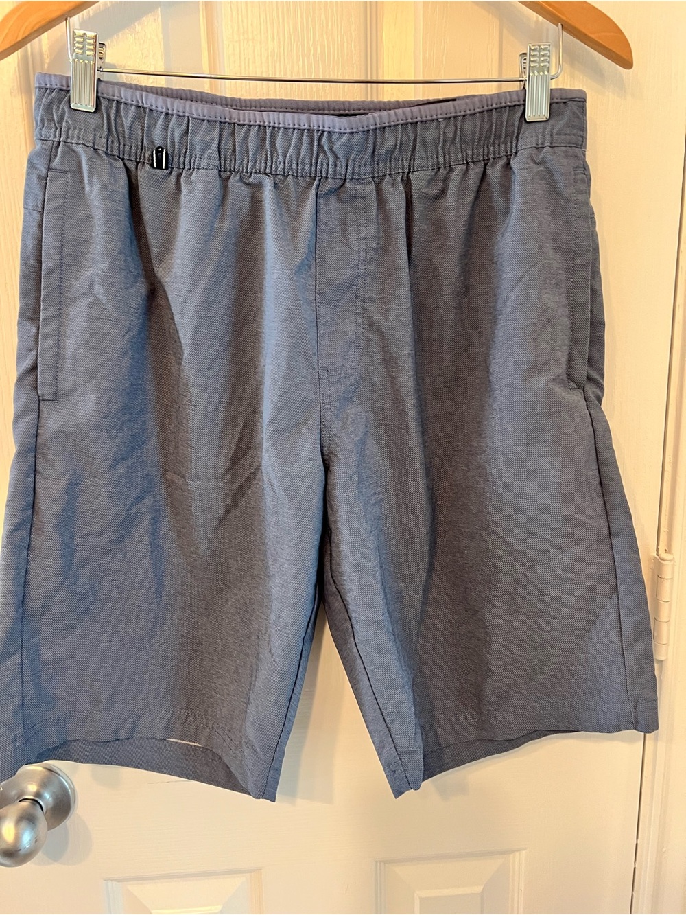 Voyager Men's Blue Elastic-Waist Casual Shorts, Size Medium